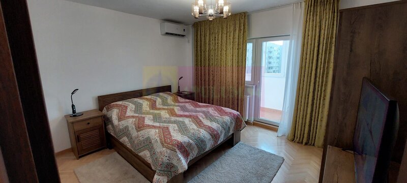 Inchiriere apartament 3camere in zona Decebal pe str Theodor Sperantia