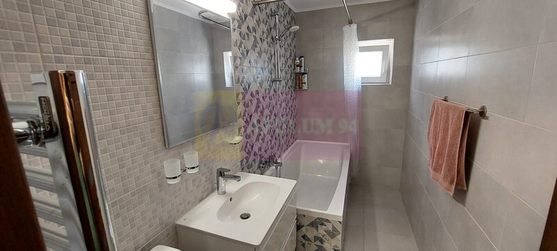 Inchiriere apartament 3camere in zona Decebal pe str Theodor Sperantia