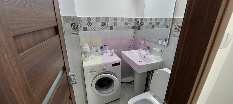 Inchiriere apartament 3camere in zona Decebal pe str Theodor Sperantia