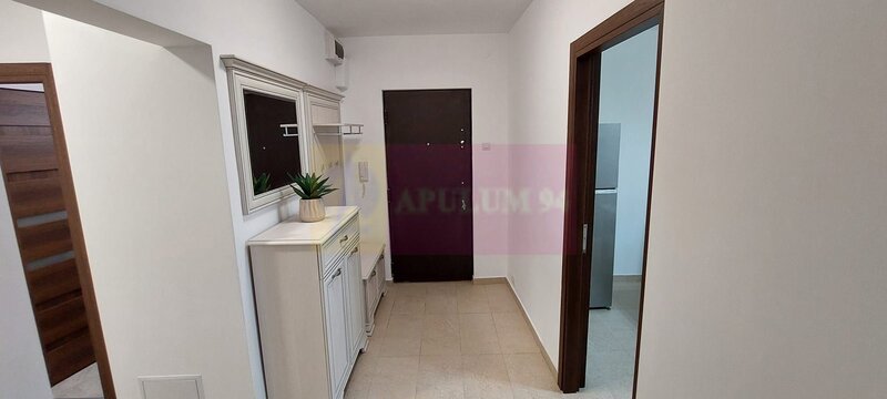 Inchiriere apartament 3camere in zona Decebal pe str Theodor Sperantia